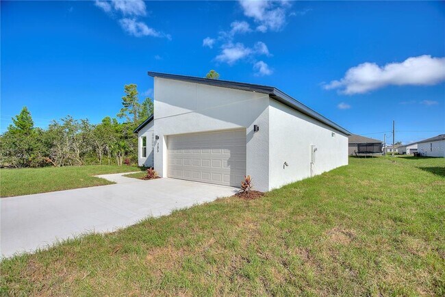 Building Photo - 205 Hyacinth Ct
