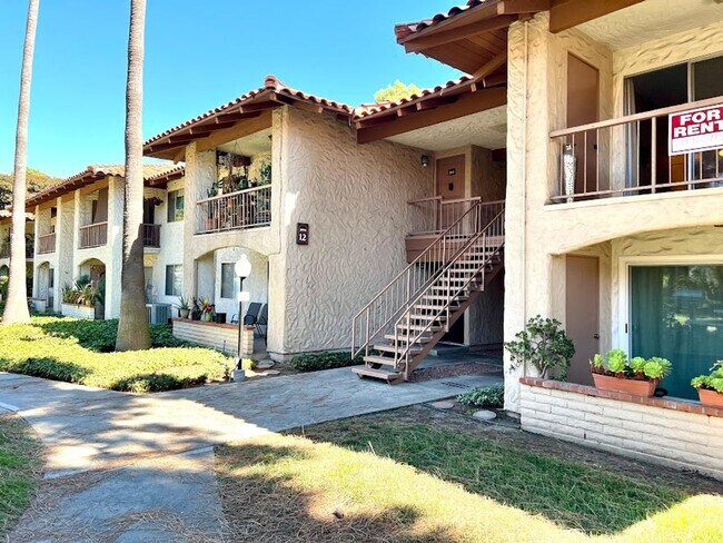 Building Photo - Desirable Mission Plaza Updated 1 Bedroom ...