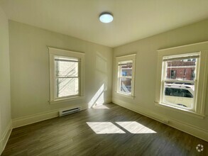 Building Photo - Ground floor Nob Hill 3BR + Office | Avail...