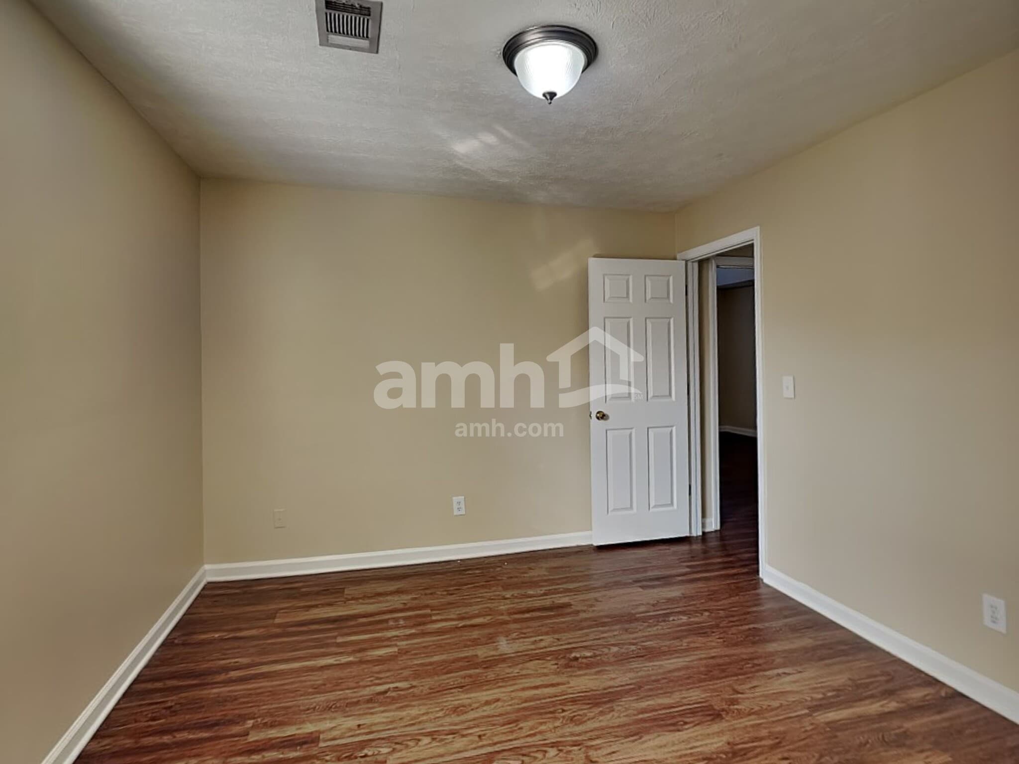 Building Photo - 805 Chatham Park Dr