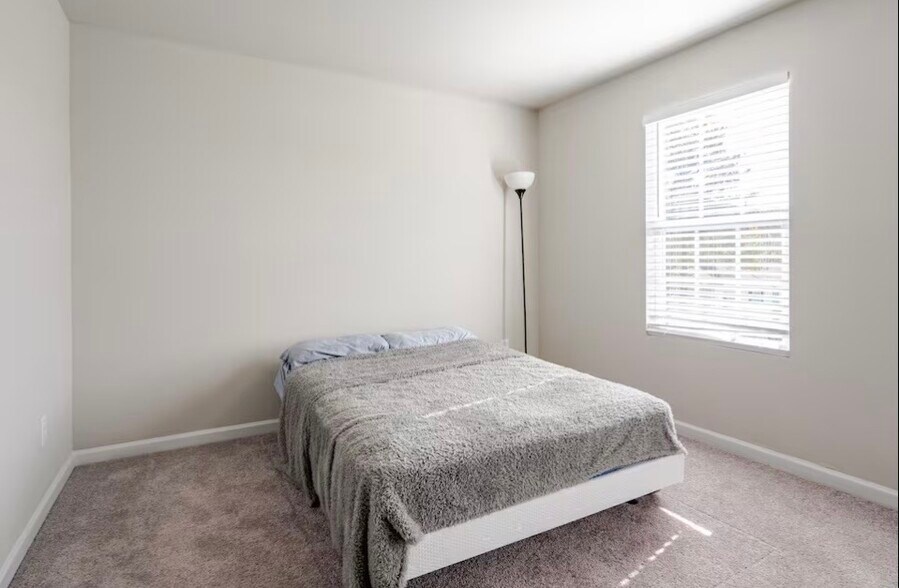 Building Photo - 43 L Gurley Ln