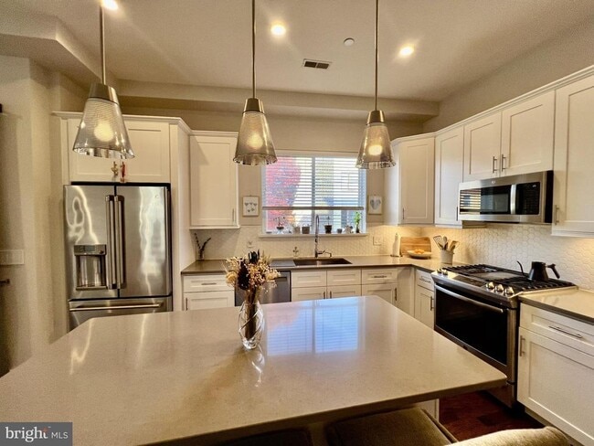 Building Photo - 1246 S Hancock St