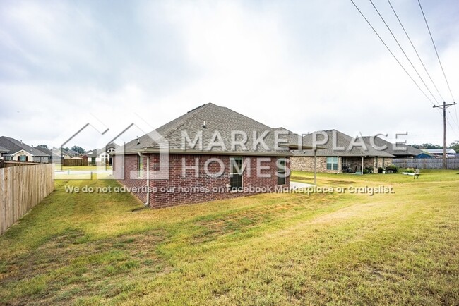 Building Photo - 531 Arkansas Black