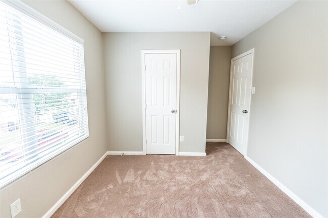 Building Photo - 12407 Nectar Ct