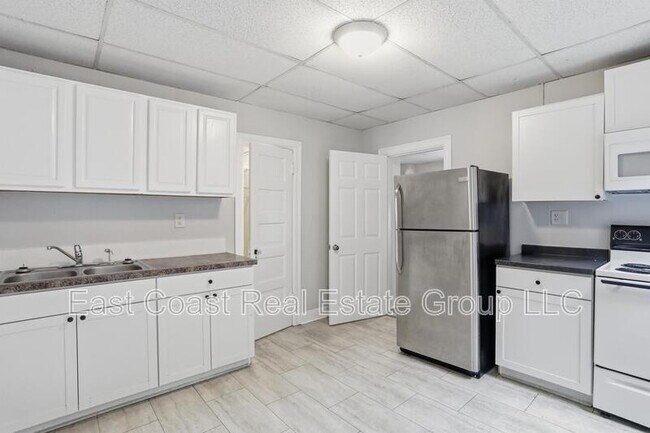 Building Photo - Charming 2-Bedroom Apartment Near Downtown Hagerstown