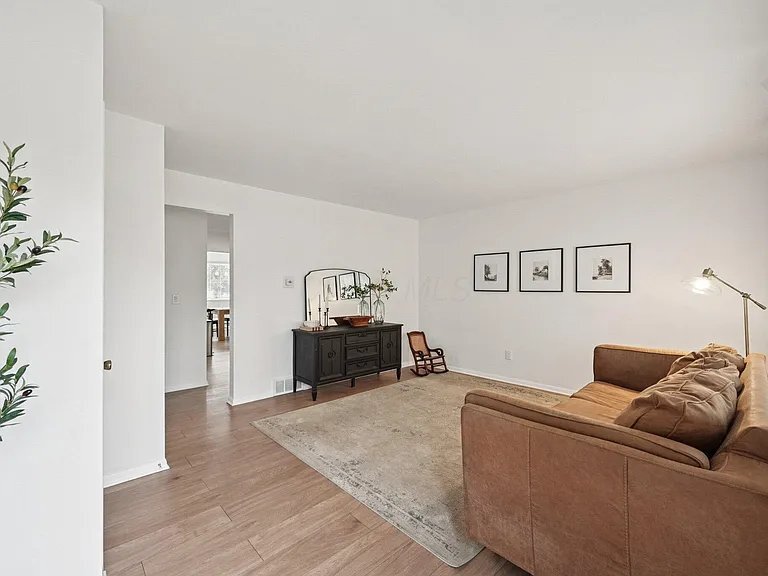 Building Photo - 2108 Willow Run Rd