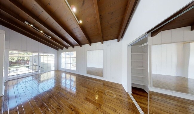 Building Photo - Prime West LA | Unique Single-Level 3BR/3BA Gated Home with Private Yard & 2-Car Garage