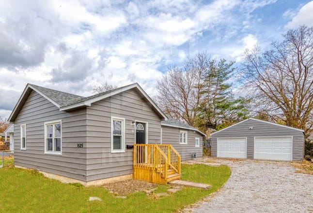 Primary Photo - 1625 N Berwick Ave