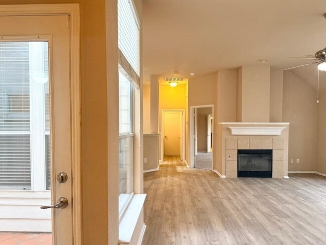 Building Photo - 4501 Aspen Glen Rd