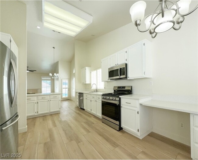 Building Photo - 1738 Navarre Ln