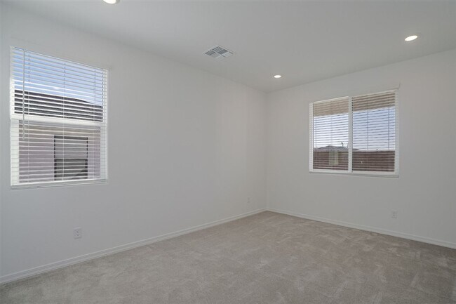 Building Photo - Brand New 3 Bedroom 2 Bath Home in South Ranch