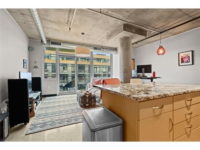 Building Photo - 730 N 4th St