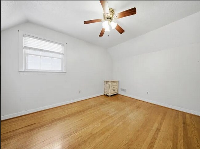 Building Photo - 311 Lockner Rd