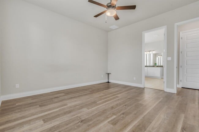 Building Photo - 421 Chinkapin Trail