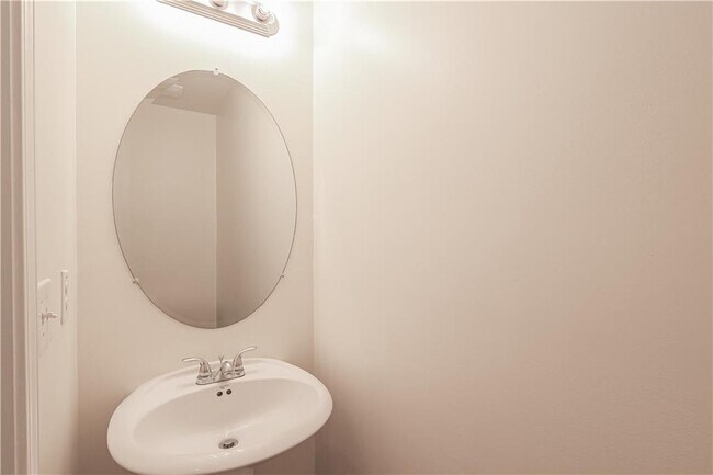 Building Photo - 1562 Onalee Dr