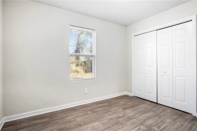 Building Photo - 9211 Fairway Ct