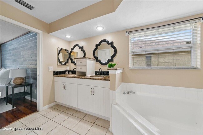 Building Photo - 897 Hunters Creek Dr