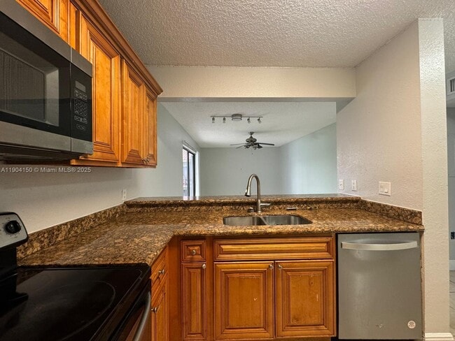 Building Photo - 1720 Windorah Way