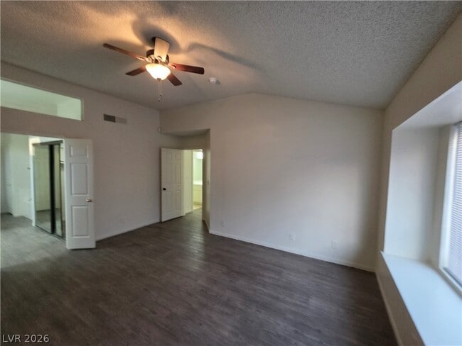 Building Photo - 6561 Avon Ct