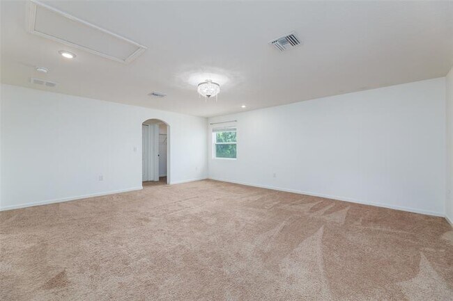 Building Photo - 632 Stonebriar Dr