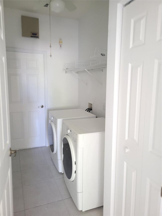 Building Photo - 3103 Anthem Way