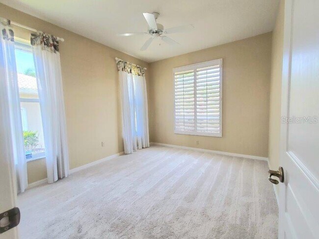 Building Photo - 3932 Madrid Ct