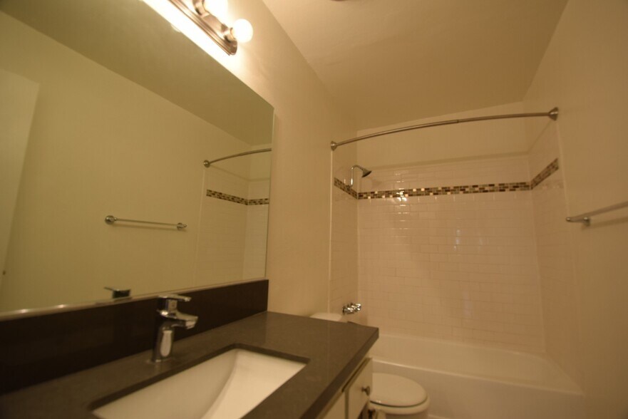 Building Photo - 13800 Sherman Way