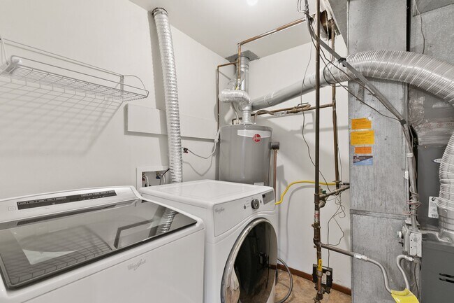 Building Photo - 7105 Omaha Blvd