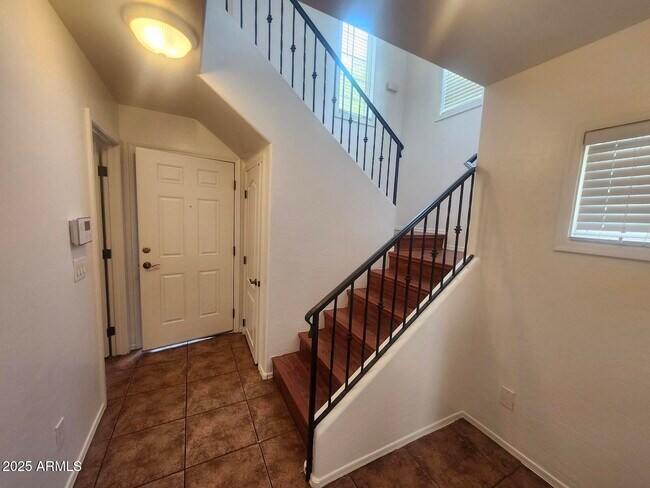 Building Photo - 5730 S 21st Pl