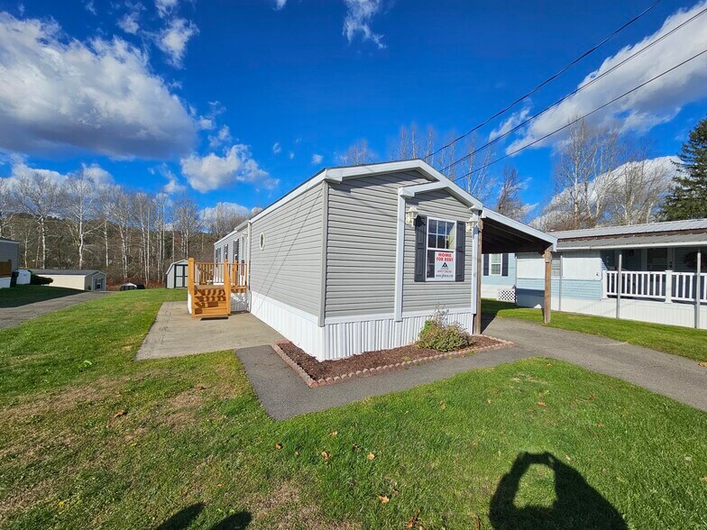 Building Photo - 45 Sunnyfield Dr