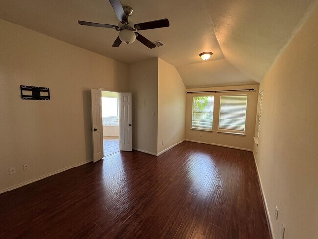Building Photo - 9907 Rushing Springs Dr