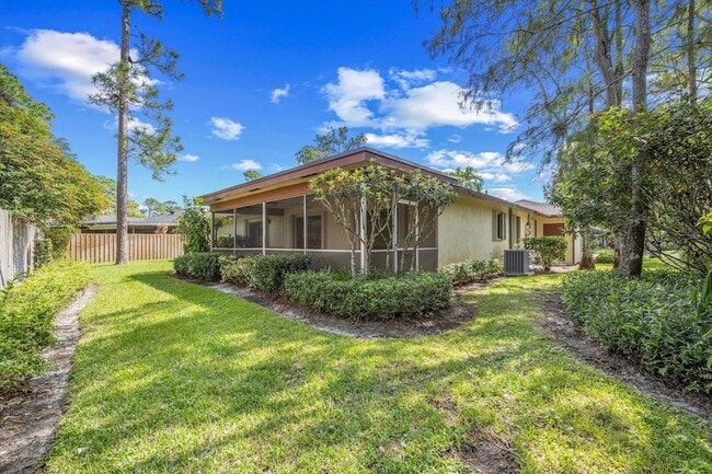 Building Photo - 13511 Jonquil Pl