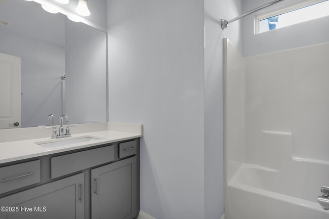 Building Photo - 916 Terraces Ln