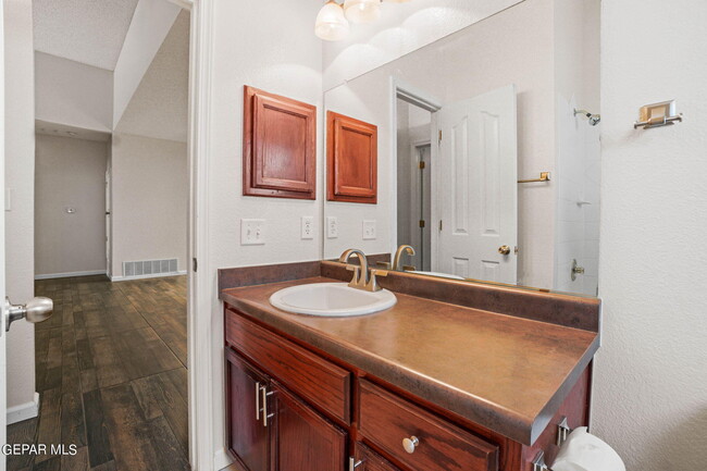 Building Photo - 6753 Parque Del Sol Dr