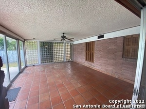 Building Photo - 2713 W Mistletoe Ave