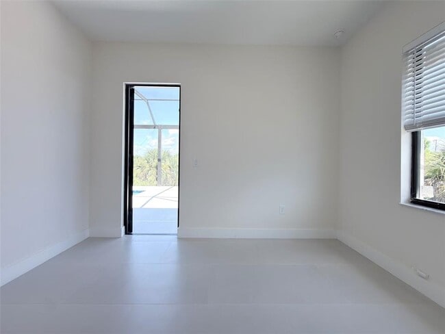 Building Photo - 14671 Lillian Cir