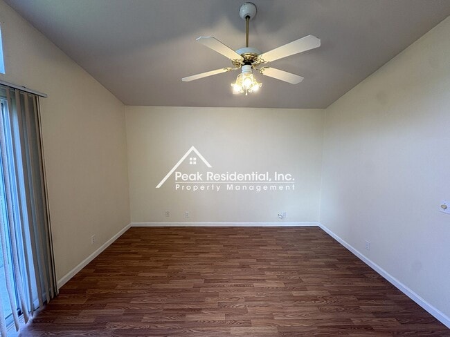 Building Photo - Charming 3bd/2ba Elk Grove Home With 2 Car Garage!