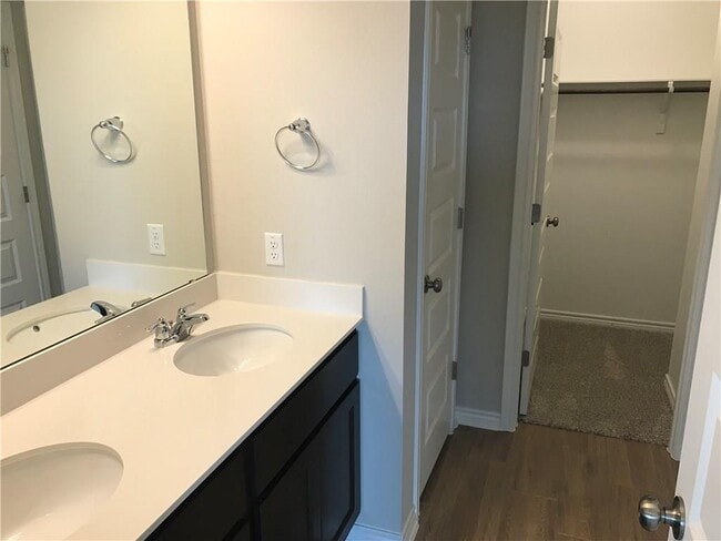 Building Photo - 1308 Hazleton Cove