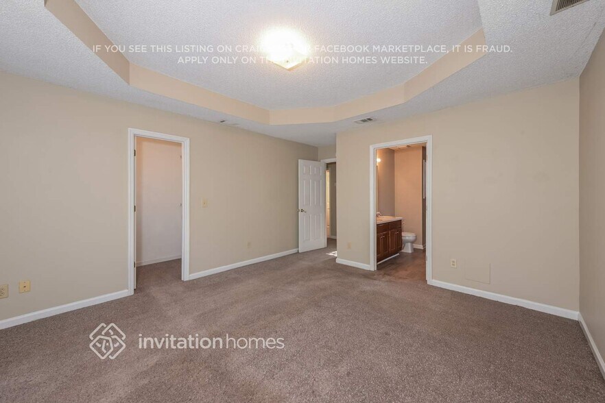 Building Photo - 5024 Logans Run