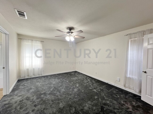 Building Photo - 408 W Morton Ave