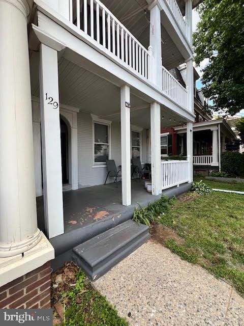 Building Photo - 129 W Miner St