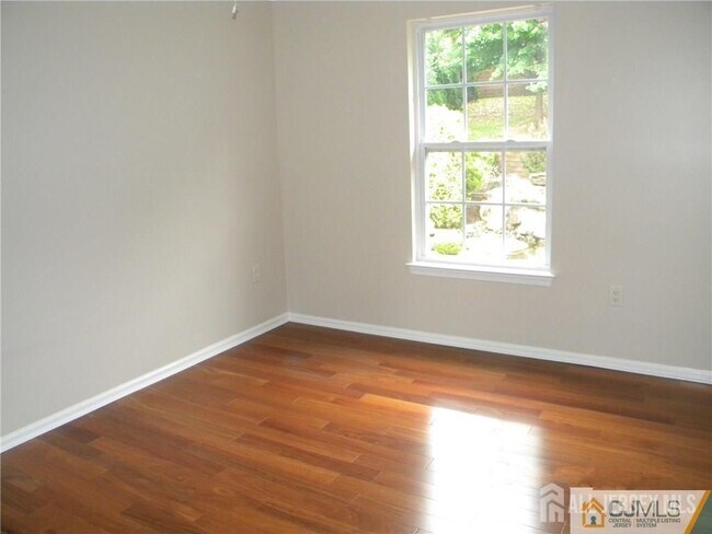 Building Photo - 106 Sayreville Blvd S
