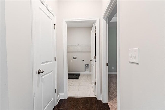 Building Photo - 3634 Via Nuova Ln