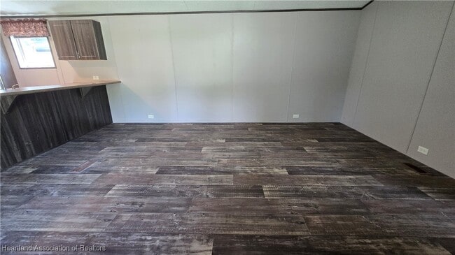 Building Photo - 44 Crawford Dr