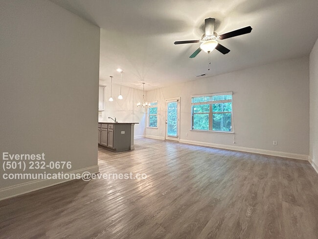 Building Photo - 225 Hydrangea Ct