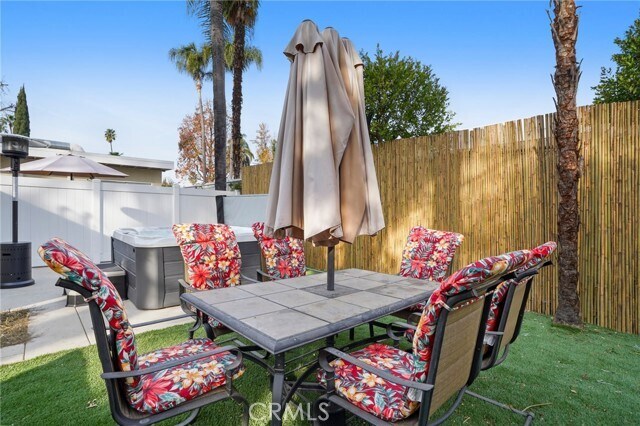 Building Photo - 6440 Jumilla Ave