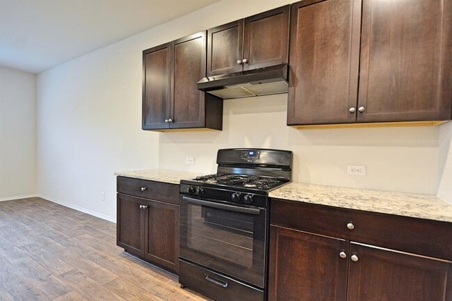 Building Photo - 2934 Wolfcreek