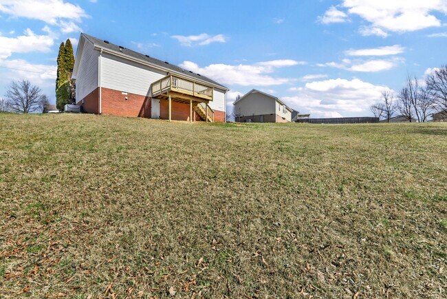 Building Photo - 1006 Bobcat Dr