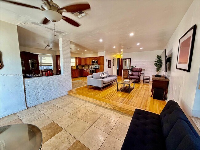 Building Photo - 45 SE 14th St