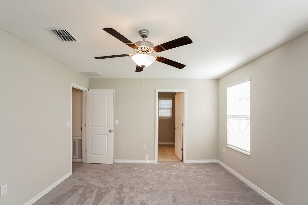 Building Photo - 7219 Spring Snowflake Ave